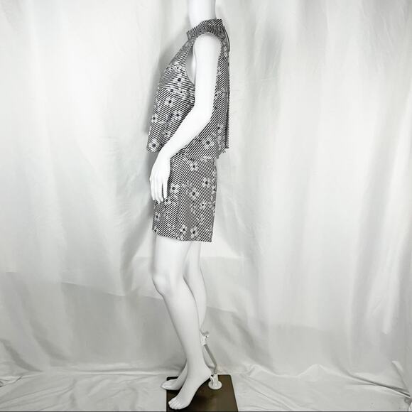 After Market White Black Stripe &Daisy Print Sleeveless High Neck Romper SzS NWT - Picture 3 of 16